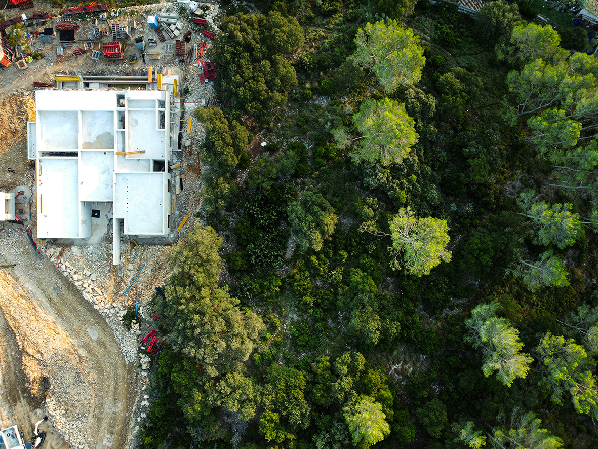 Vue du ciel de la construction de la maison 2.04